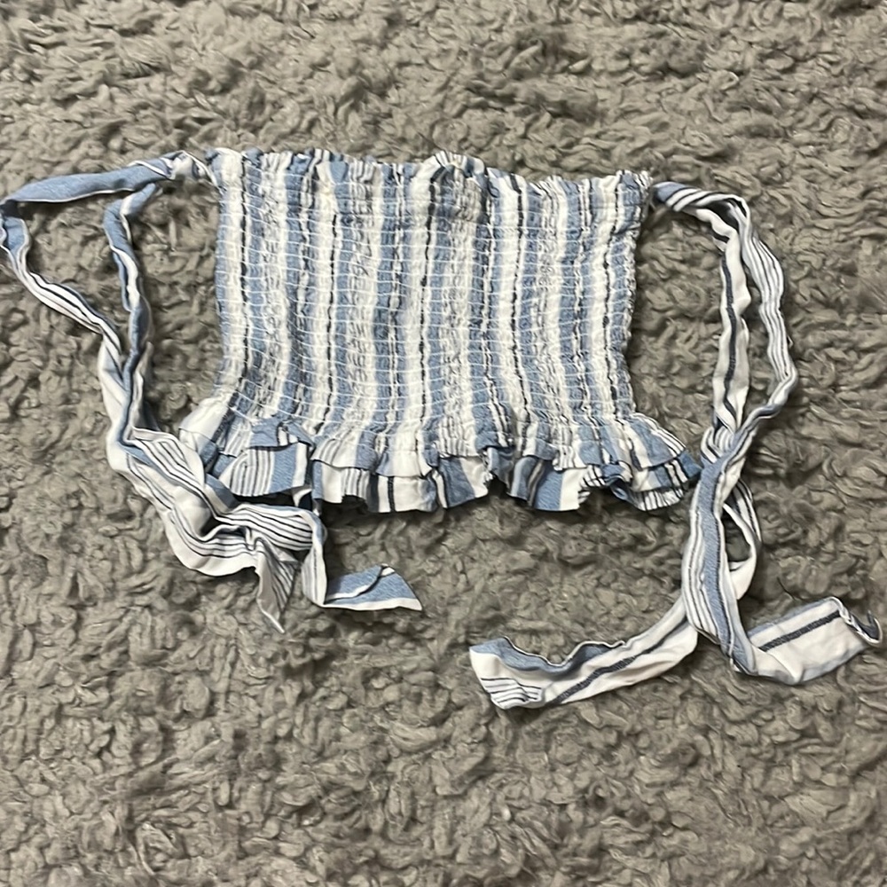 Tube top with arm ties
